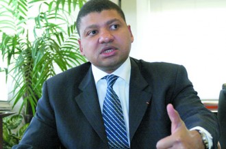 Côte dÂ’Ivoire : Billon ''sÂ’interroge'' à  nouveau sur lÂ’attribution du second terminal à  conteneurs à  Bolloré 